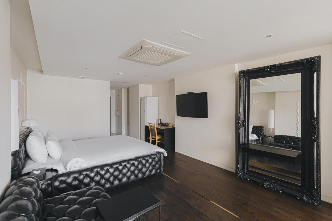 Acc Design Hotel Gwangju Metropolitan City Exterior photo