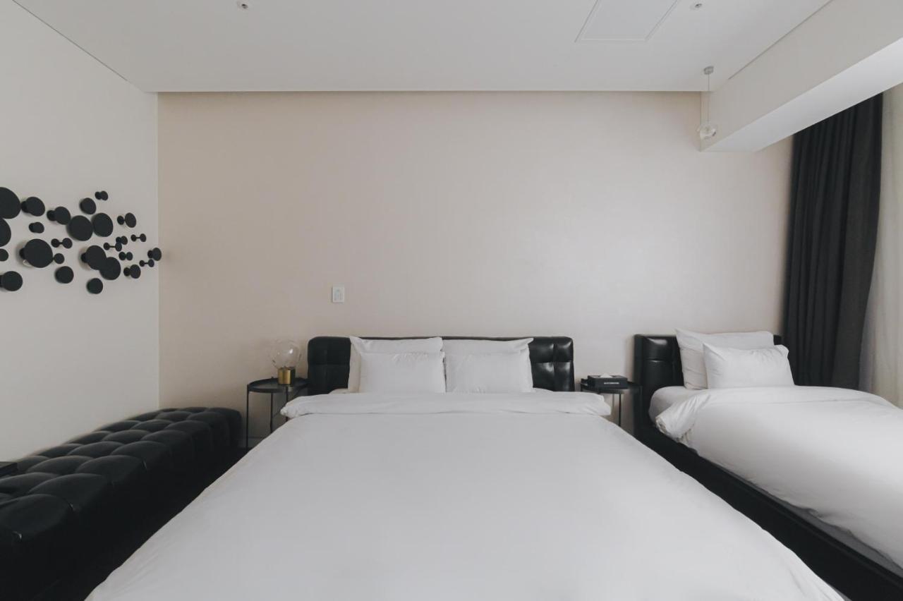 Acc Design Hotel Gwangju Metropolitan City Exterior photo