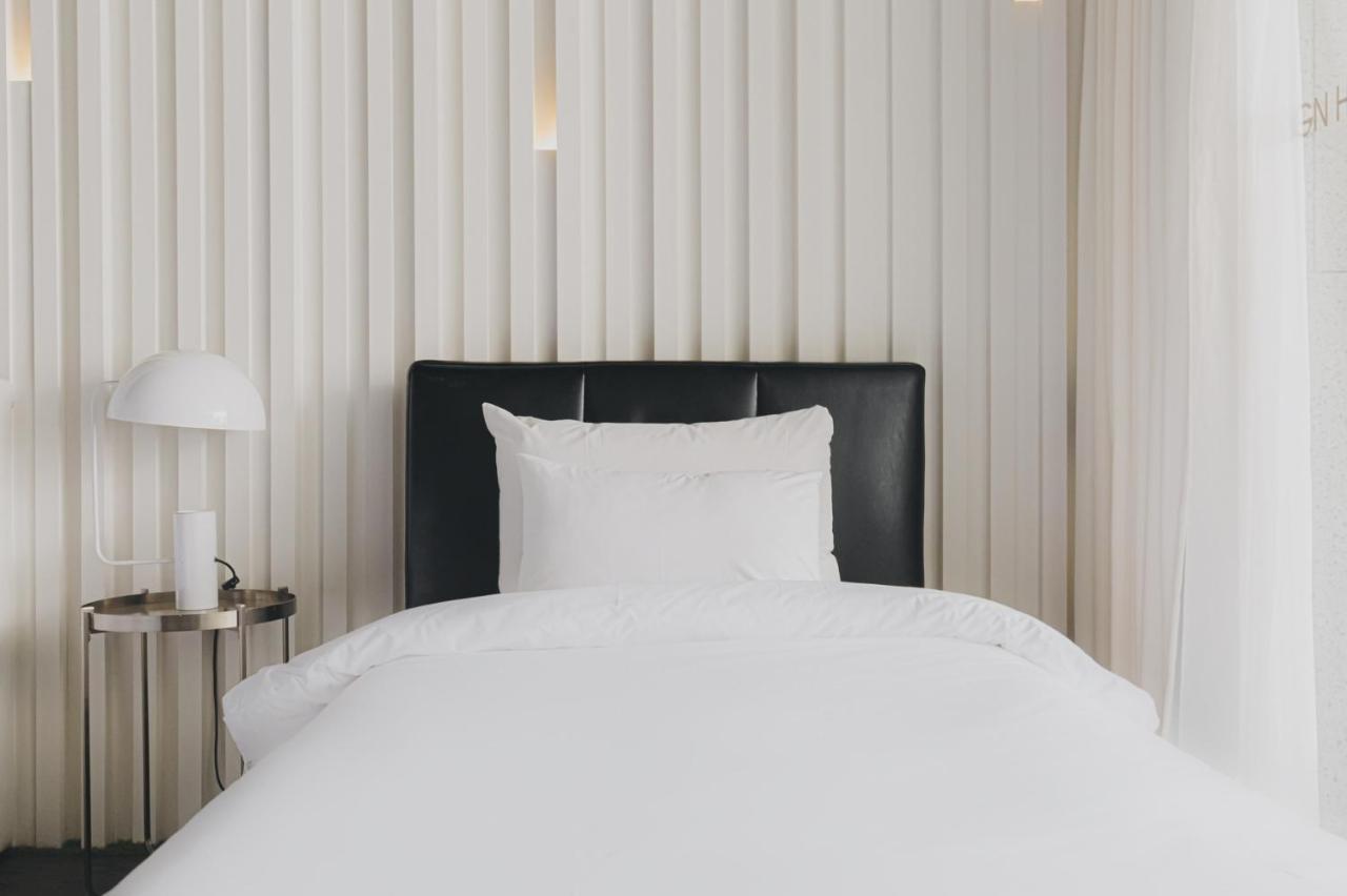 Acc Design Hotel Gwangju Metropolitan City Exterior photo