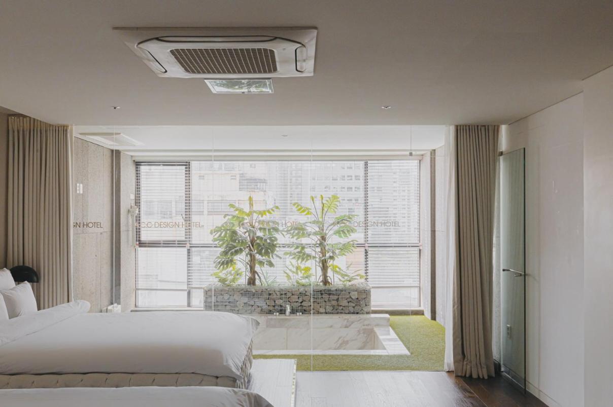 Acc Design Hotel Gwangju Metropolitan City Exterior photo