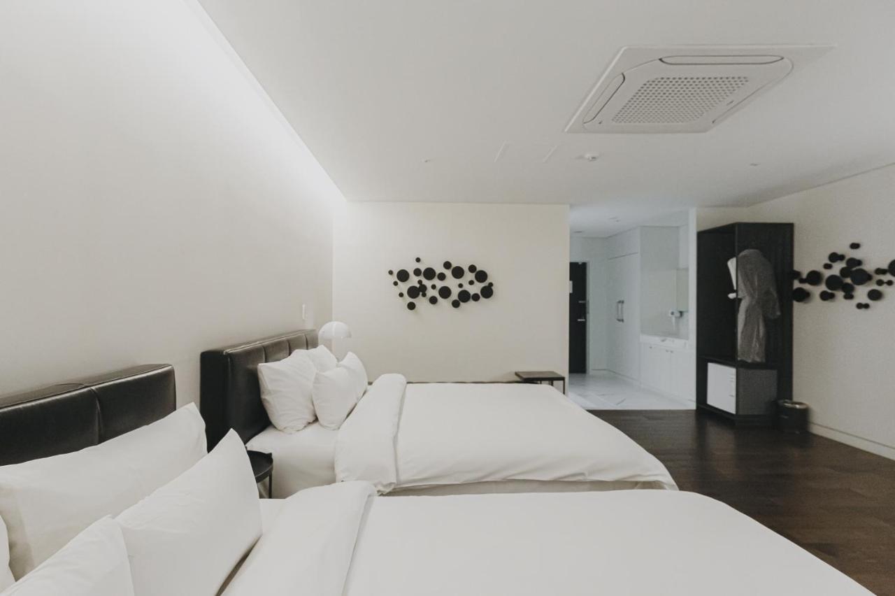 Acc Design Hotel Gwangju Metropolitan City Exterior photo