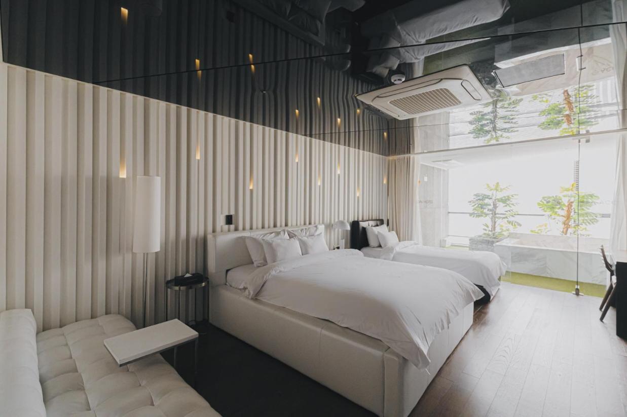 Acc Design Hotel Gwangju Metropolitan City Exterior photo