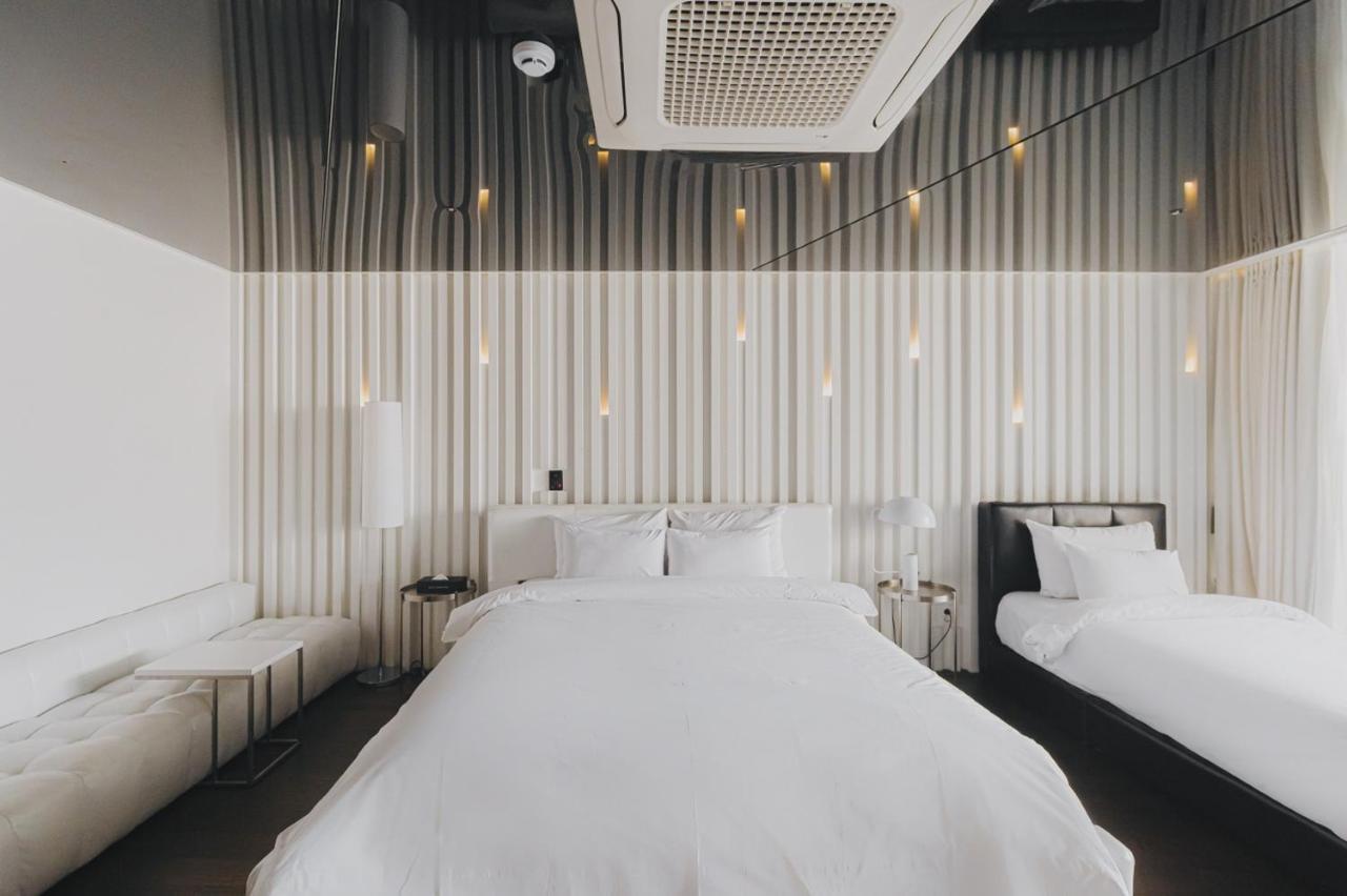 Acc Design Hotel Gwangju Metropolitan City Exterior photo